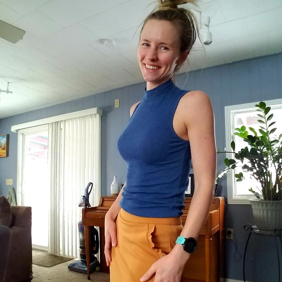 Meet your Posher, Alonda - Picture 2 of 3